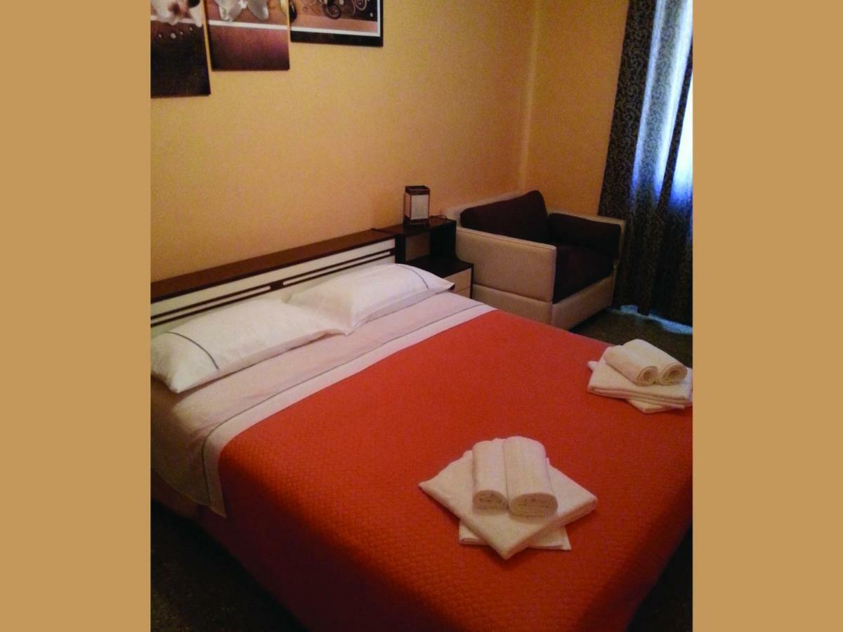 B&B Night & Day Cosenza Extérieur photo